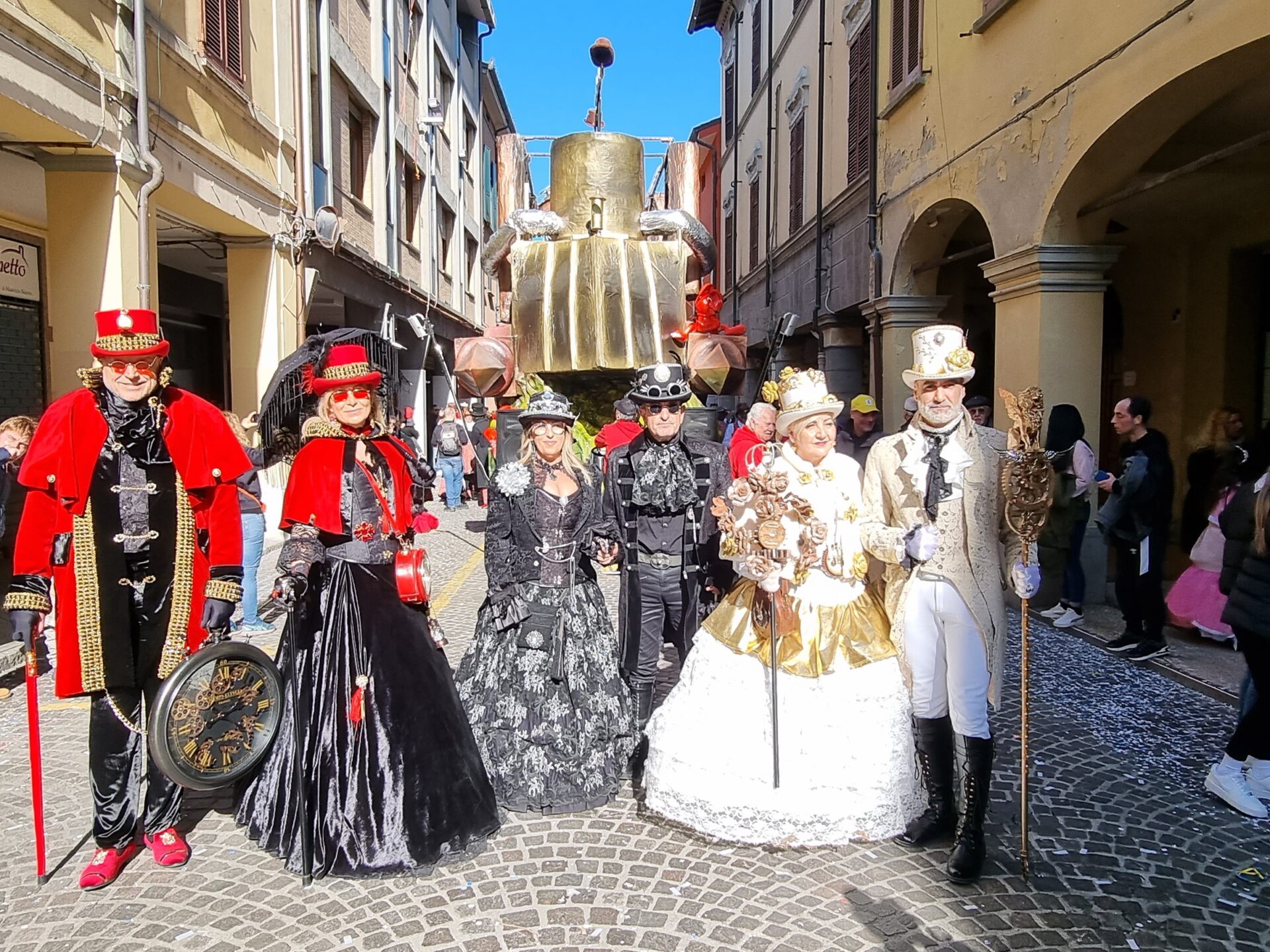 Carnevale Di Cento Gli Steampunk Dream Hanno Avuto L Onore Di